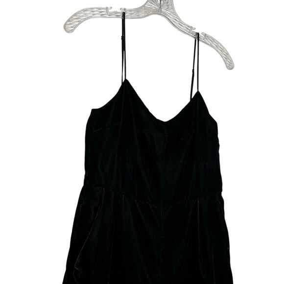 J Crew Cropped Velvet Jumpsuit Pockets Spaghetti Straps Holiday Size 0 (3026) - Picture 7 of 13